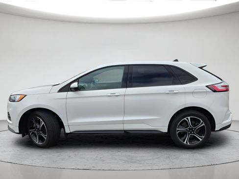 Used 2023 Ford Edge ST w/ Cargo Accessory Package AWD/4WD image 9