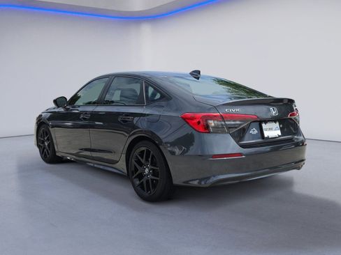 Used 2023 Honda Civic Sport image 3