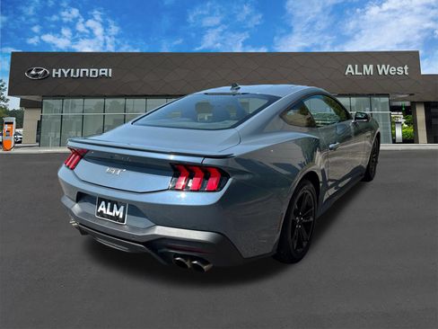Used 2024 Ford Mustang GT RWD image 5