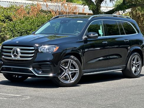 Certified 2025 Mercedes-Benz GLS 450 4MATIC image 7