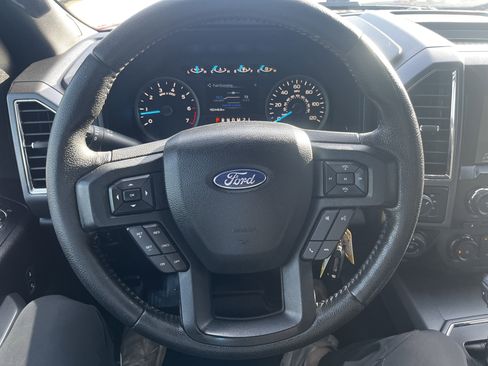 Used 2016 Ford F150 XLT w/ Equipment Group 302A Luxury image 11