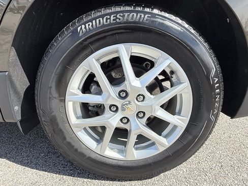 Used 2023 Chevrolet Equinox LT image 30