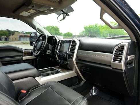 Used 2017 Ford F250 Lariat AWD/4WD image 18