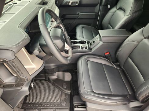 New 2026 Ford Bronco Outer Banks AWD/4WD image 13
