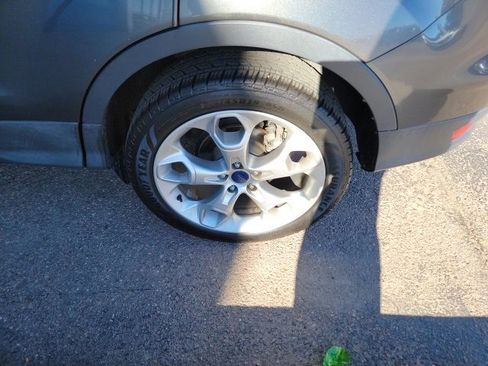 Used 2016 Ford Escape Titanium w/ Equipment Group 301A image 6