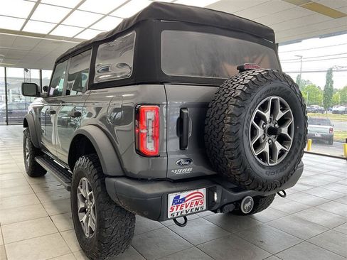Used 2022 Ford Bronco Badlands AWD/4WD image 7