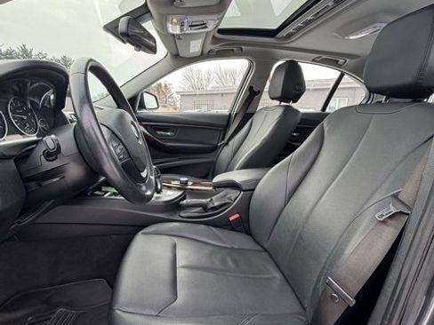Used 2014 BMW 320i xDrive Sedan image 9