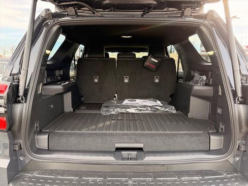 New 2025 Toyota 4Runner Limited image 18