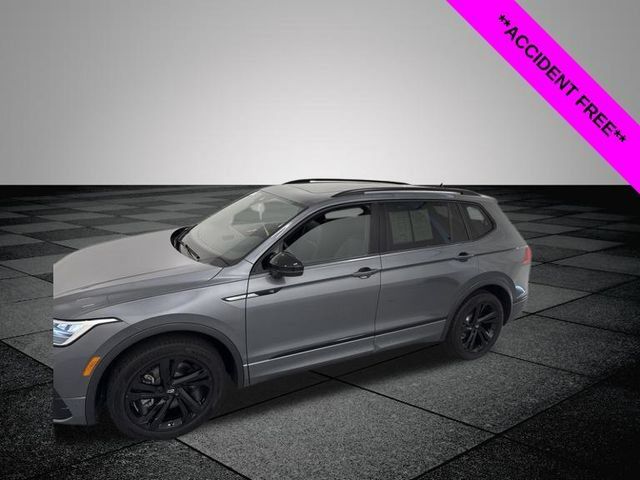 Used 2024 Volkswagen Tiguan SE R-Line FWD image 5