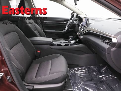Used 2023 Nissan Altima 2.5 SV FWD image 24