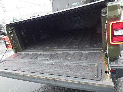 Used 2022 Jeep Gladiator Rubicon w/ LED Lighting Group image 8