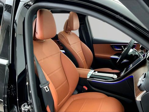 Certified 2026 Mercedes-Benz GLC 300 4MATIC image 29