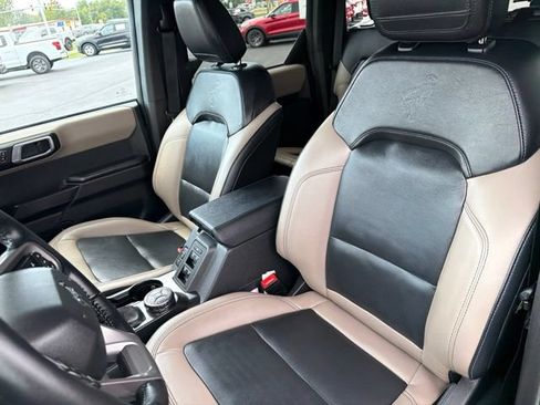 Certified 2024 Ford Bronco Wildtrak AWD/4WD image 16