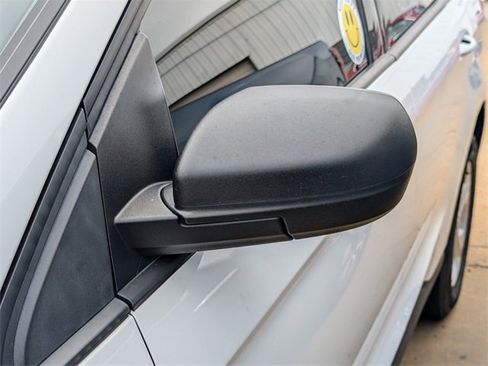 Used 2019 Ford Edge SE w/ SE Fleet Driver's Package image 4