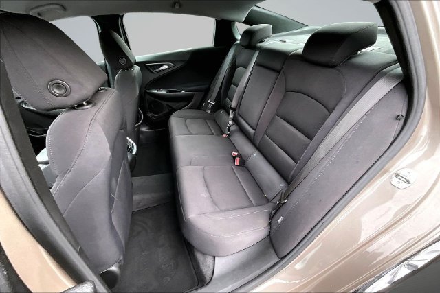 Used 2023 Chevrolet Malibu LT FWD image 21
