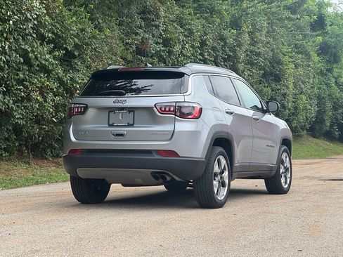Used 2021 Jeep Compass Limited AWD/4WD image 5