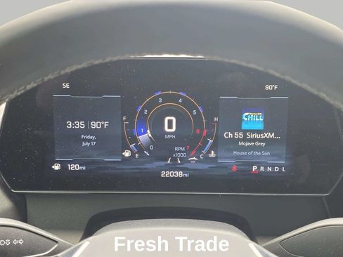 Used 2025 Chevrolet Traverse LT FWD image 14