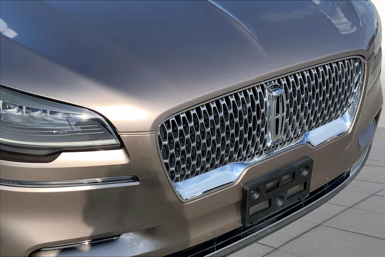 Used 2020 Lincoln Aviator Reserve w/ Equipment Group 201A RWD image 29