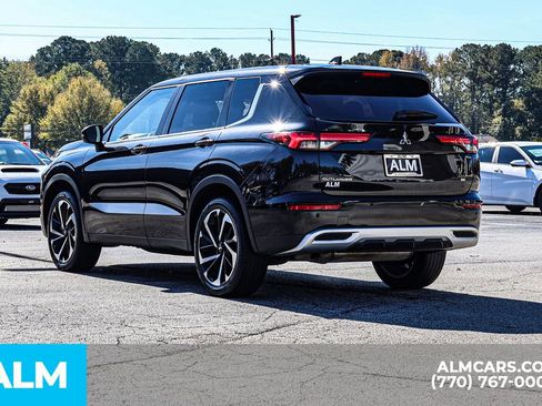 Used 2024 Mitsubishi Outlander SE image 7