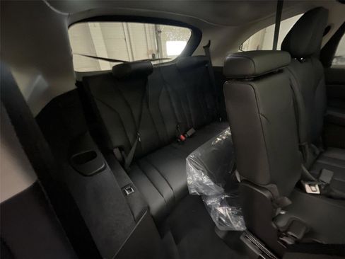 New 2026 Acura MDX SH-AWD image 24