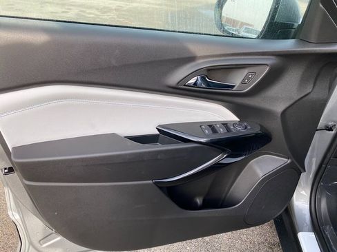 New 2026 Chevrolet Trax LT w/ Driver Confidence Package image 16