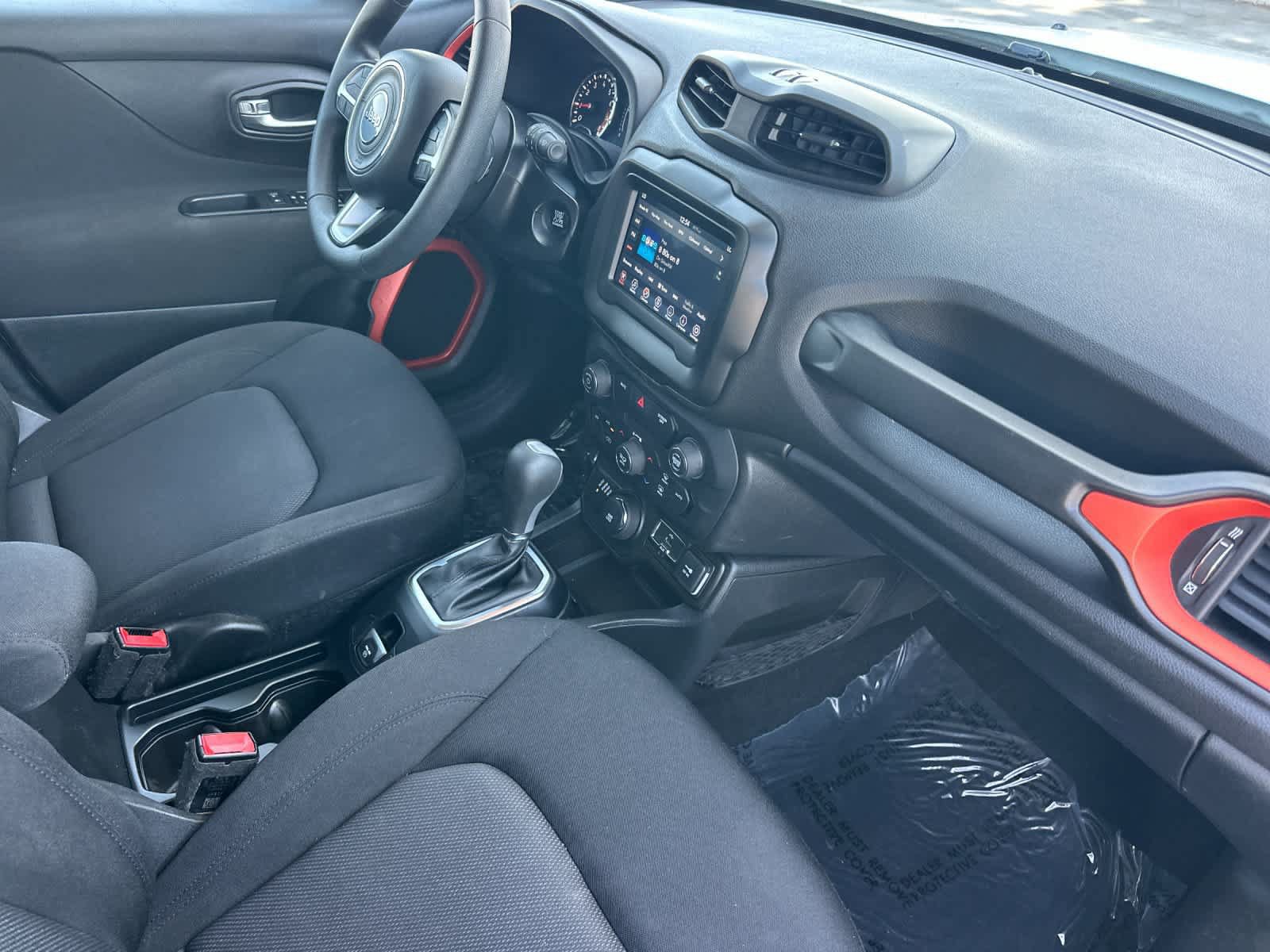Used 2018 Jeep Renegade Sport w/ Power & Air Group AWD/4WD image 17