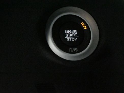 New 2026 Chrysler Pacifica Select image 24