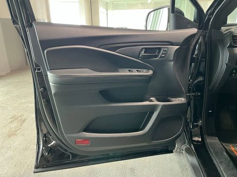 Used 2024 Honda Passport TrailSport image 18