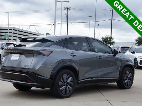 Used 2023 Nissan Ariya AWD image 5