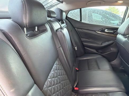 Used 2016 Nissan Maxima 3.5 SV FWD image 30