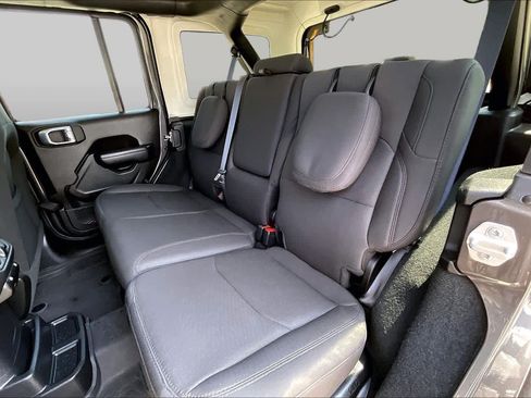 Used 2023 Jeep Wrangler Unlimited w/ Cold Weather Group AWD/4WD image 19