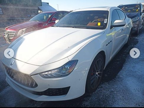 Used 2019 Maserati Ghibli S Q4 image 2
