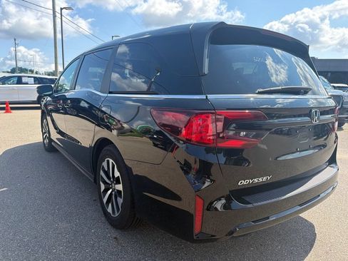 Used 2025 Honda Odyssey EX-L image 8