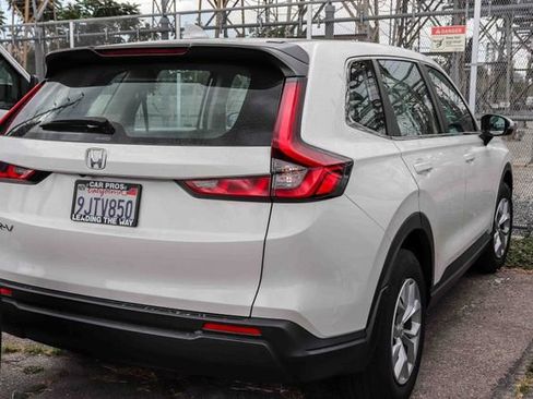 Used 2024 Honda CR-V LX image 9