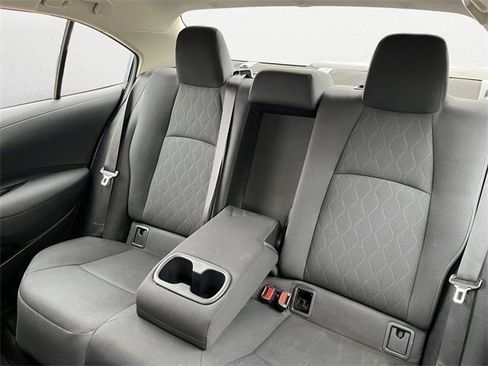 Used 2020 Toyota Corolla LE image 14