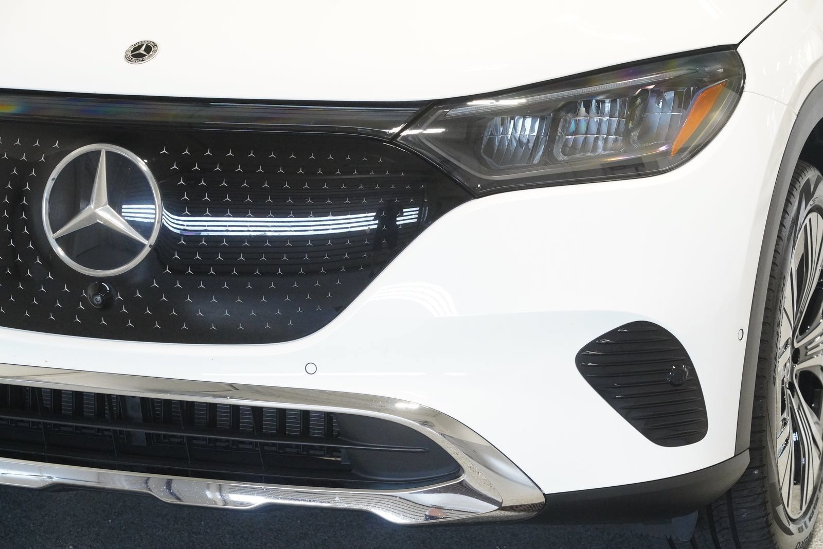 Certified 2025 Mercedes-Benz EQE 350+ 4MATIC SUV image 6