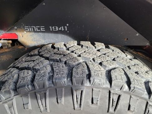 Used 2012 Jeep Wrangler Unlimited Sport image 13