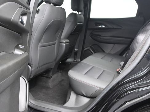 Used 2023 Chevrolet TrailBlazer RS FWD image 14