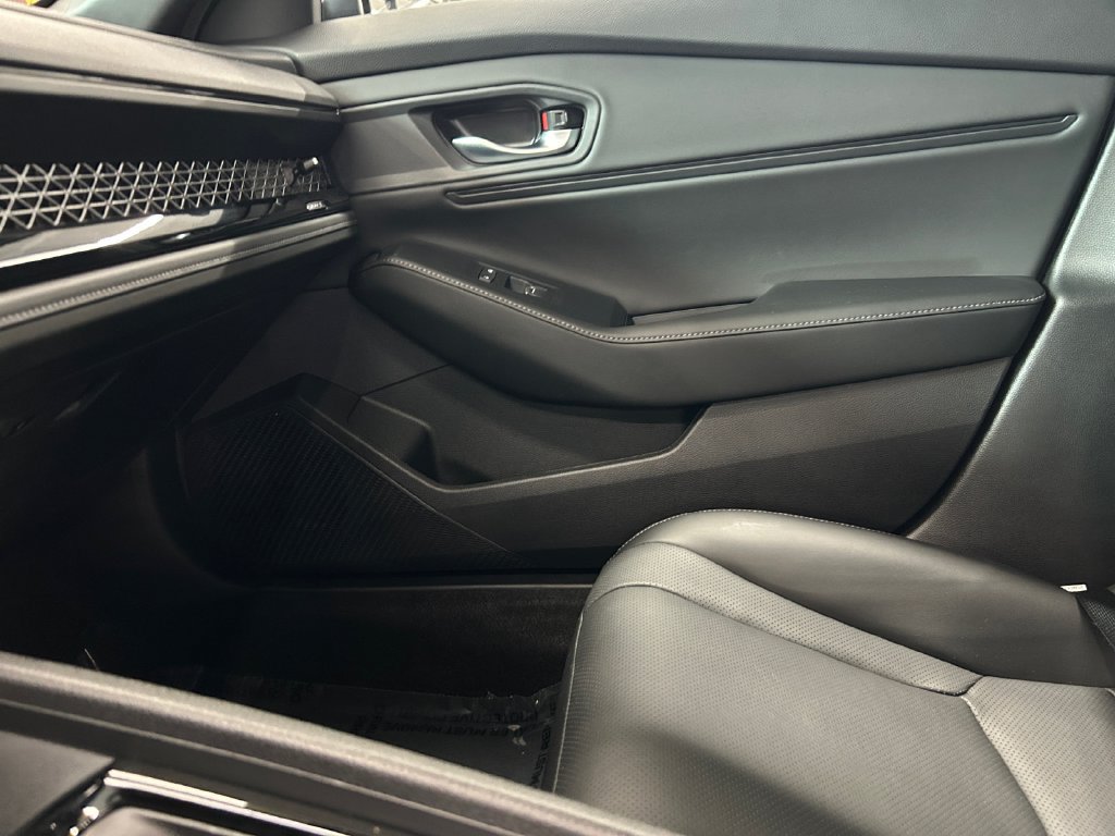 Used 2025 Honda Accord Sport image 25