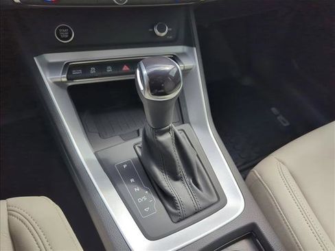 Used 2025 Audi Q3 2.0T Premium image 10