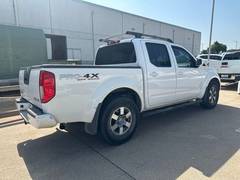 Used 2012 Nissan Frontier PRO-4X w/ Pro-4x Luxury Pkg AWD/4WD image 3