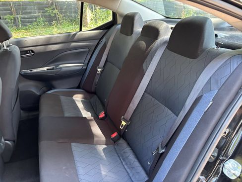Used 2025 Nissan Versa SV FWD image 32