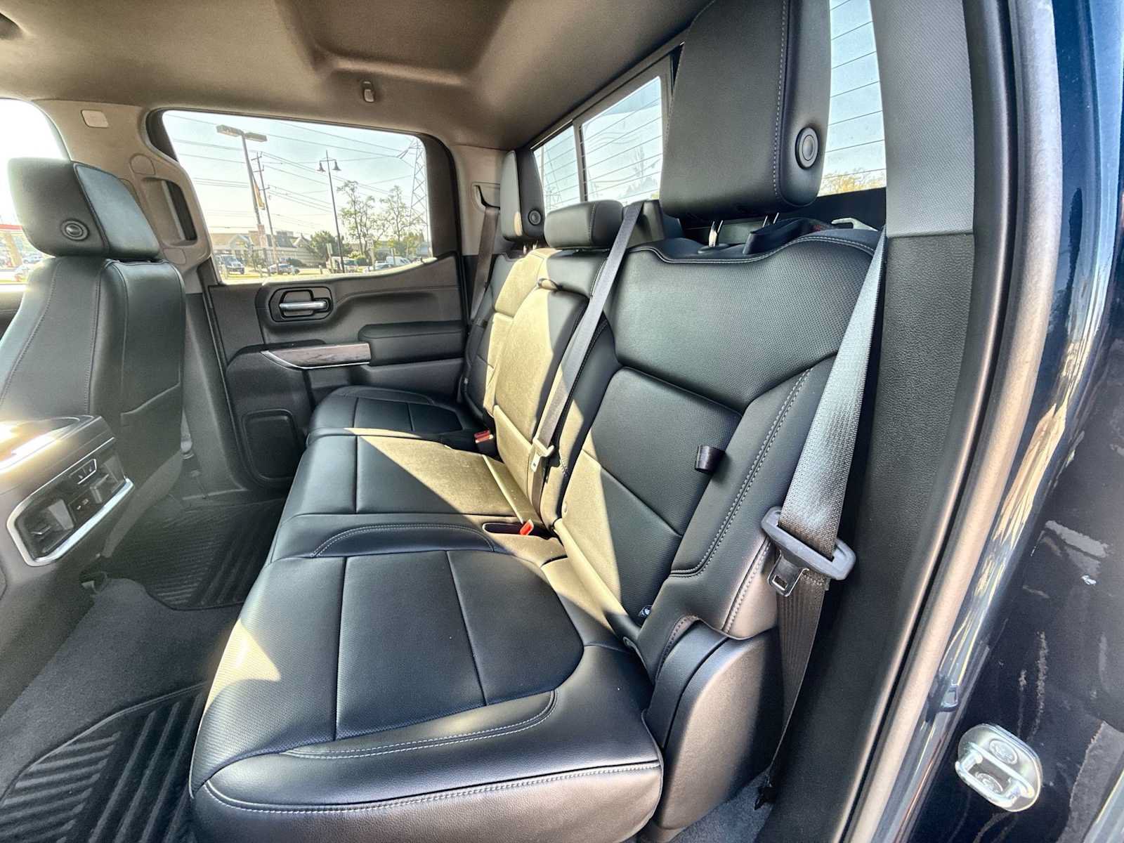 Certified 2020 Chevrolet Silverado 1500 LTZ w/ LTZ Premium Package AWD/4WD image 26