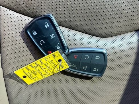 Used 2020 Cadillac Escalade Platinum image 23