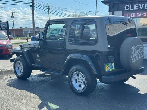 Used 2004 Jeep Wrangler Sahara w/ Dual Top Group AWD/4WD image 7
