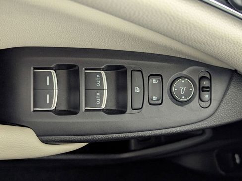 Used 2019 Honda Accord EX-L image 45