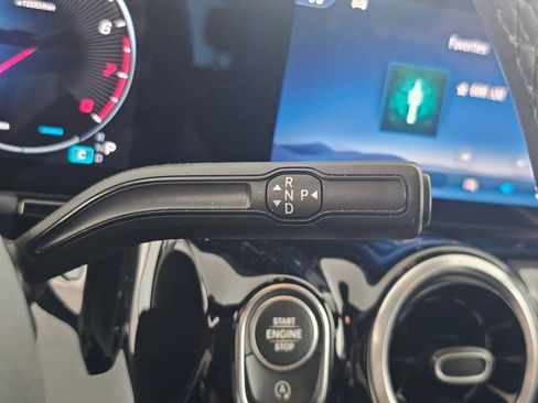 Certified 2025 Mercedes-Benz GLA 250 image 31