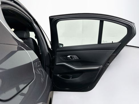 Used 2019 BMW 330i xDrive Sedan AWD/4WD image 31