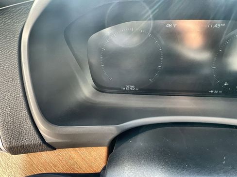 Used 2022 Volvo XC90 T6 Momentum w/ Climate Package image 17