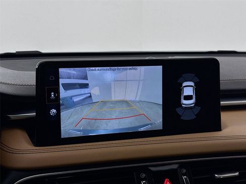 Used 2022 Genesis G70 2.0T w/ Prestige Package image 8